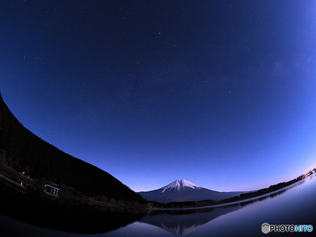 薄明の富士