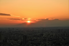 都会の夕焼け