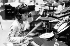 NO MUSIC, NO LIFE