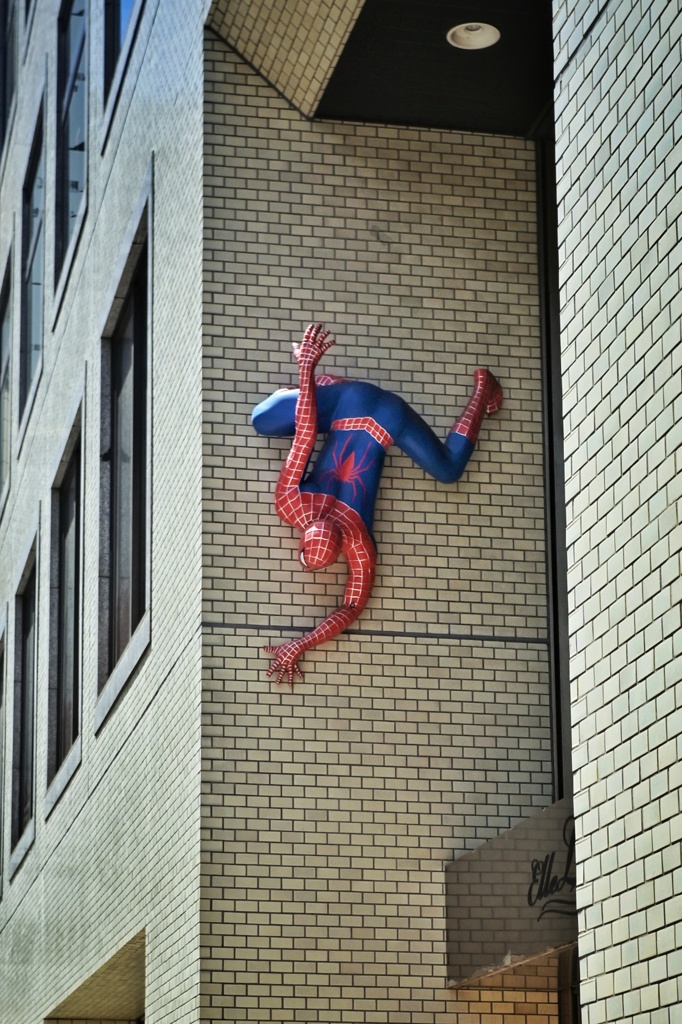 スパイダーマン