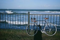 海と自転車