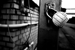 R0019665bwSLK