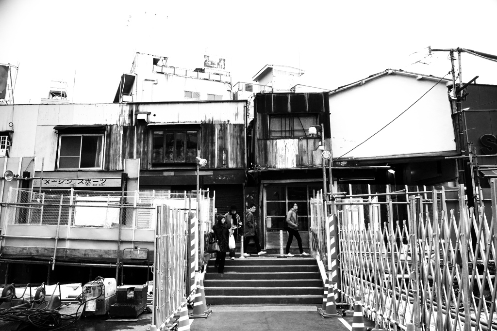 R0016497bwSLK
