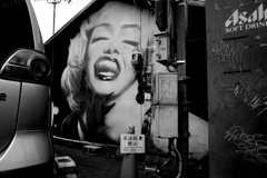 R0019795bwSLK