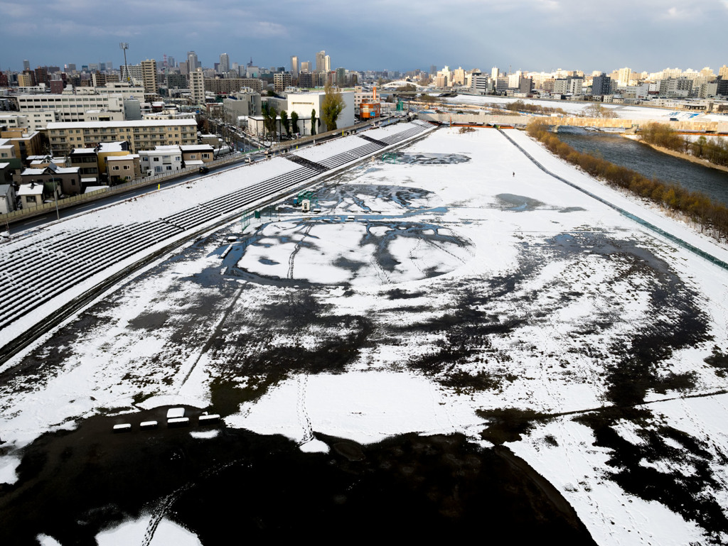 冬の河川敷