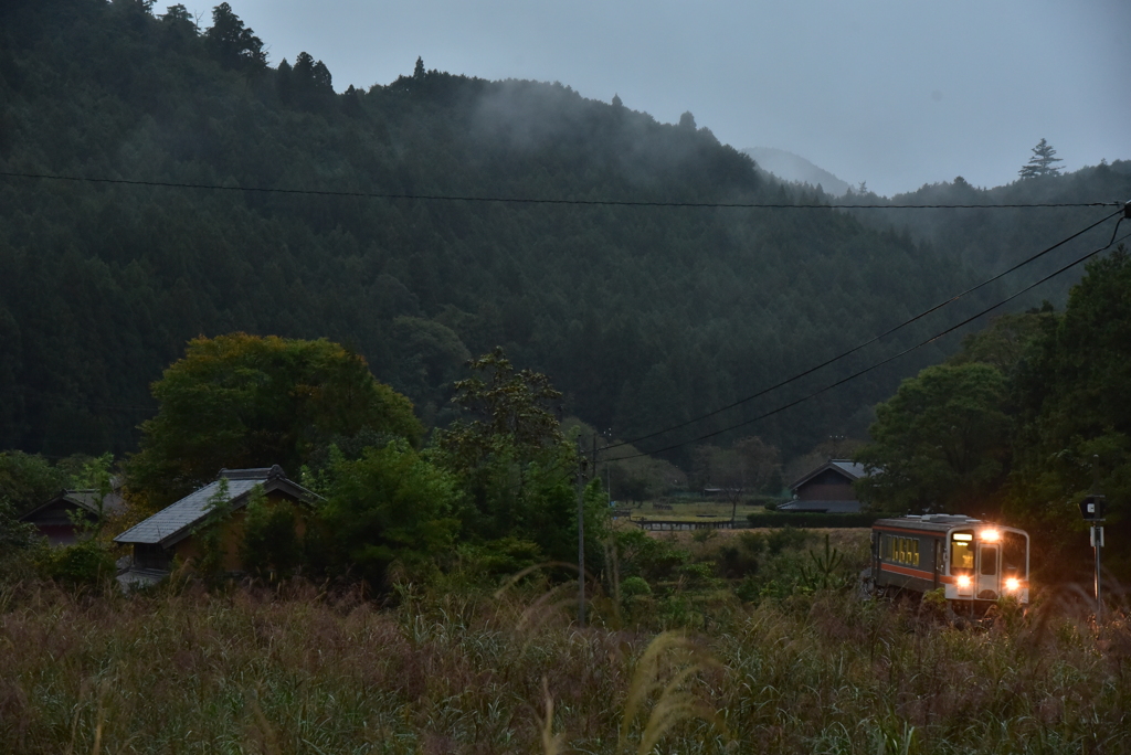 雨の名松線