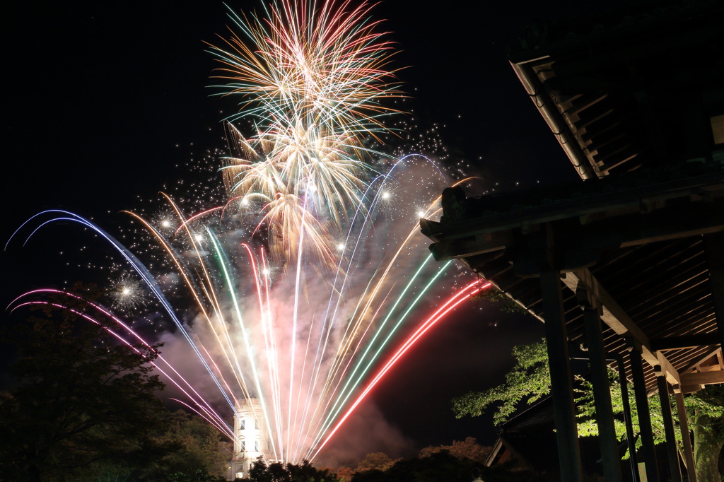 華やか 明治村花火 By ｍairo Id 写真共有サイト Photohito