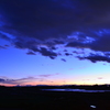 夕暮れの河川敷