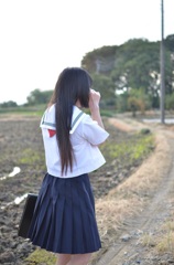 まってる…