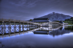 Dance bridge of the crane