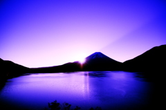 本栖湖からの富士山 
