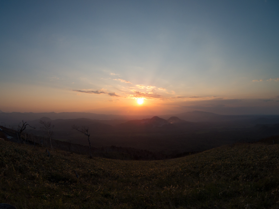  摩周湖第三展望台からの夕日-1-