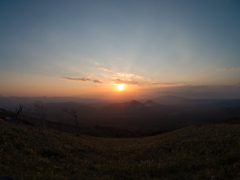  摩周湖第三展望台からの夕日-1-