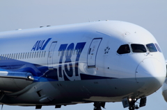 B787