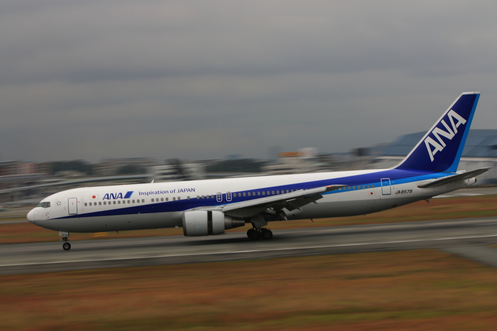B767 (2)