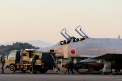 F4