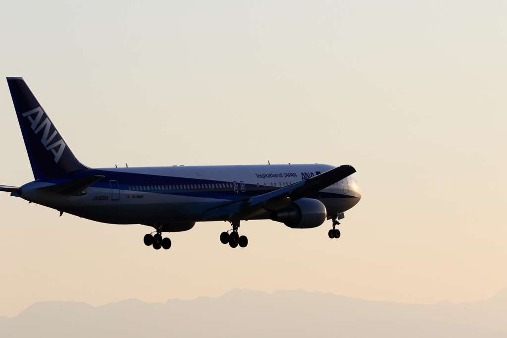 RWY25へ