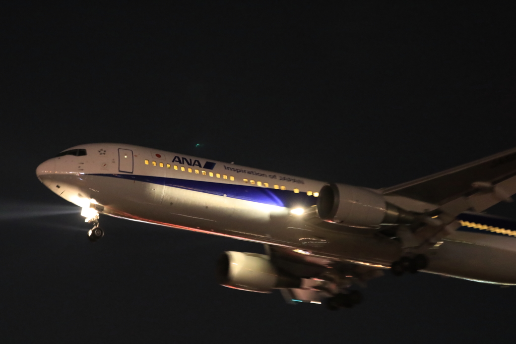 B767 (5)