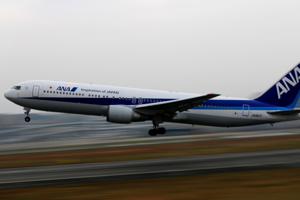 B767