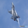 F16