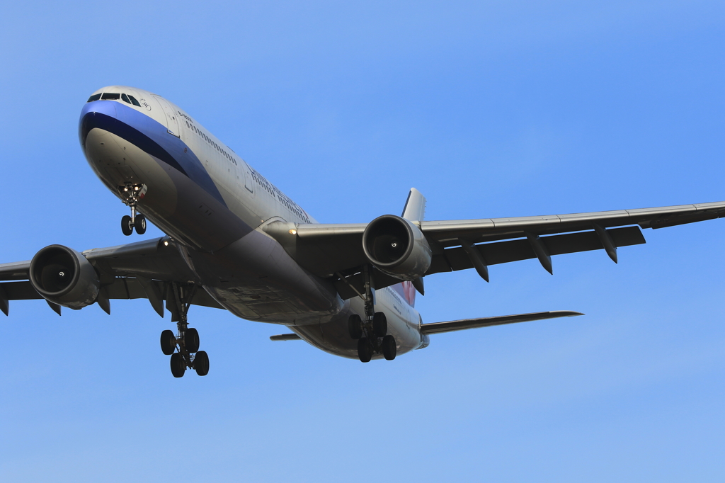 CHINA AIRLINES 
