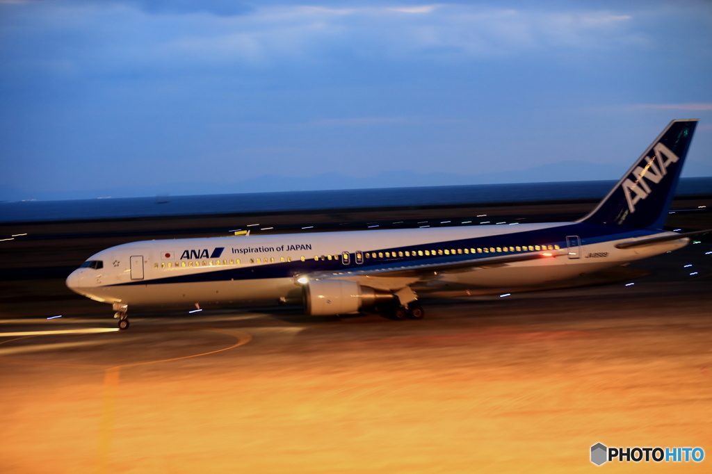 B767 (3)