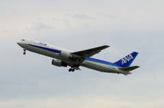 離陸B767