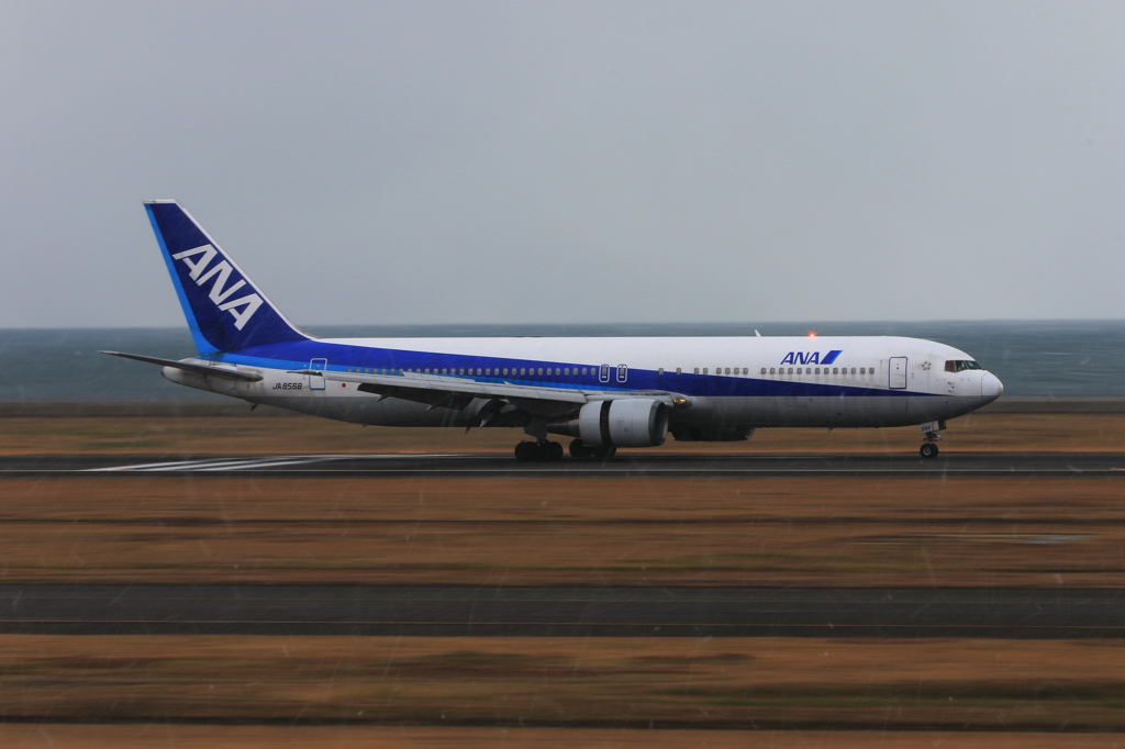 B767 (4)