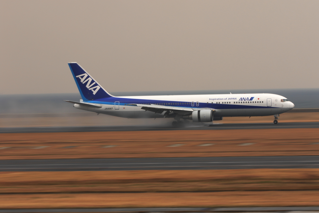 B767 (2)