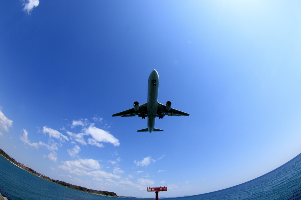 RWY25へ