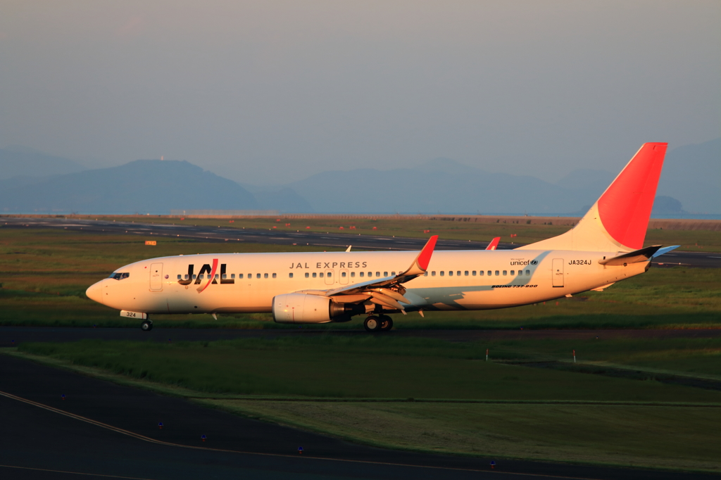 夕日に染まるアーク