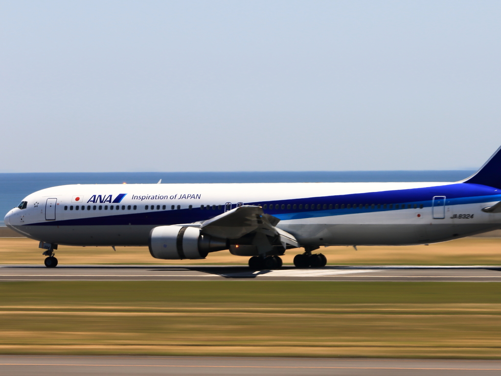 B767 (4)