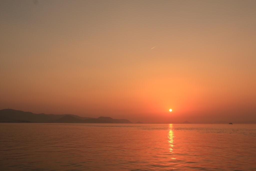 瀬戸の夕暮れ〜サンポート高松