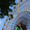 初夏の空と観覧車