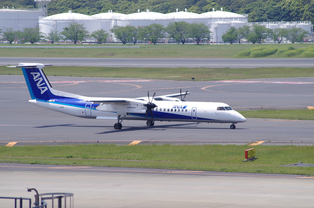 プロペラ機