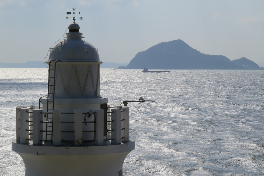 「潮騒の島」を望み