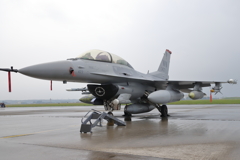 F-16ファイティングファルコン