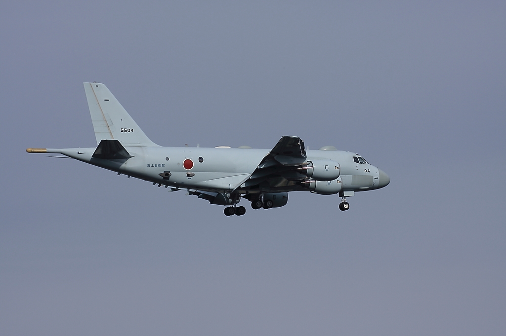 海自　P-1