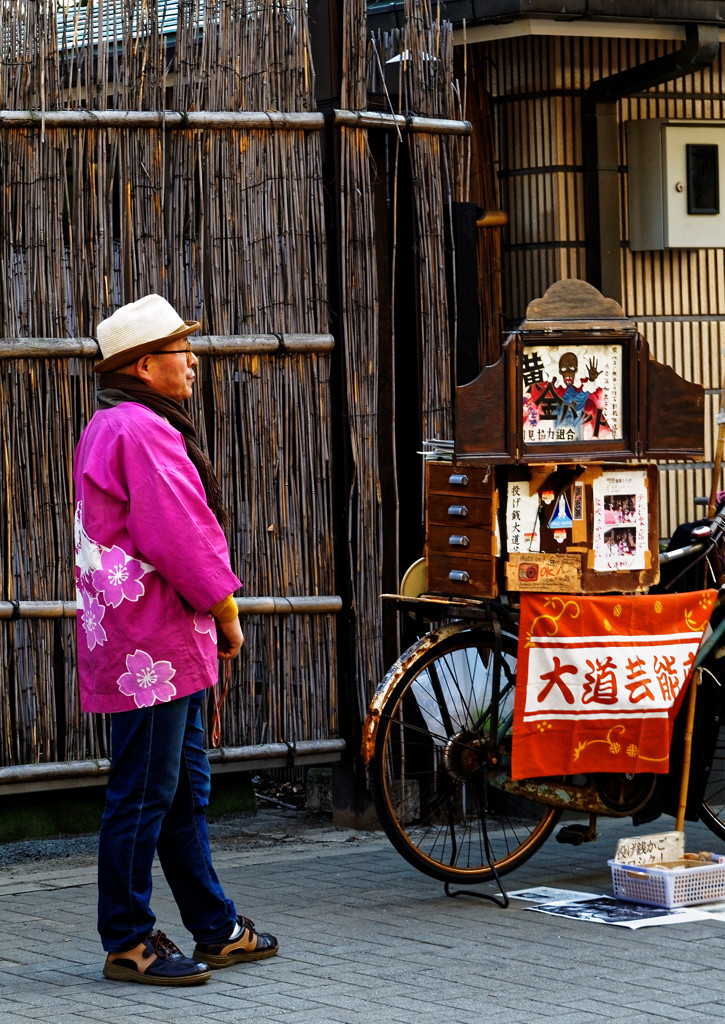 浅草ぶらり　伝法院通り（２）お客さん来ないな～