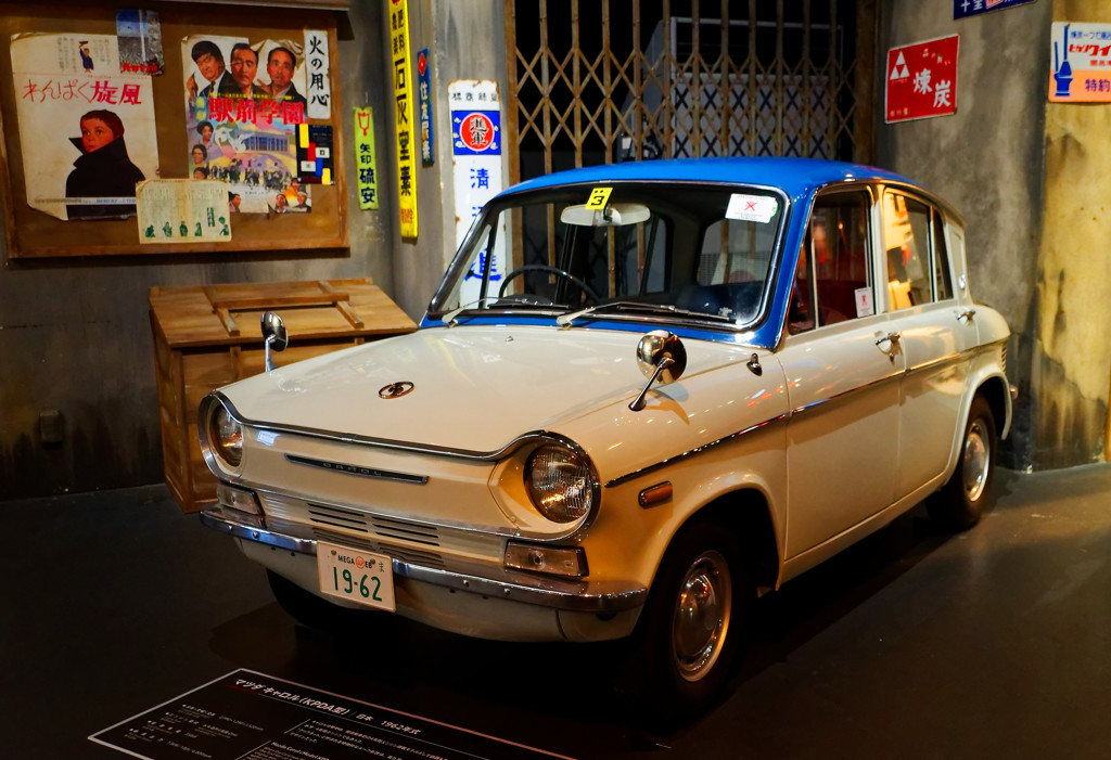 初代 マツダ キャロル　（お台場　HISTORY GARAGE ）