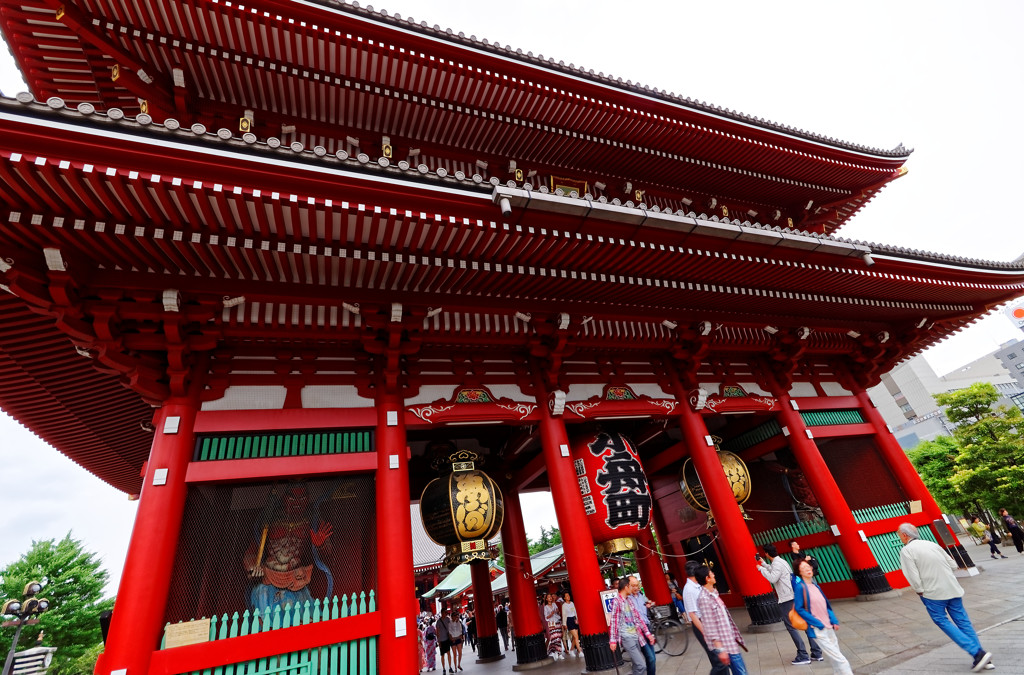 宝蔵門　浅草寺にて