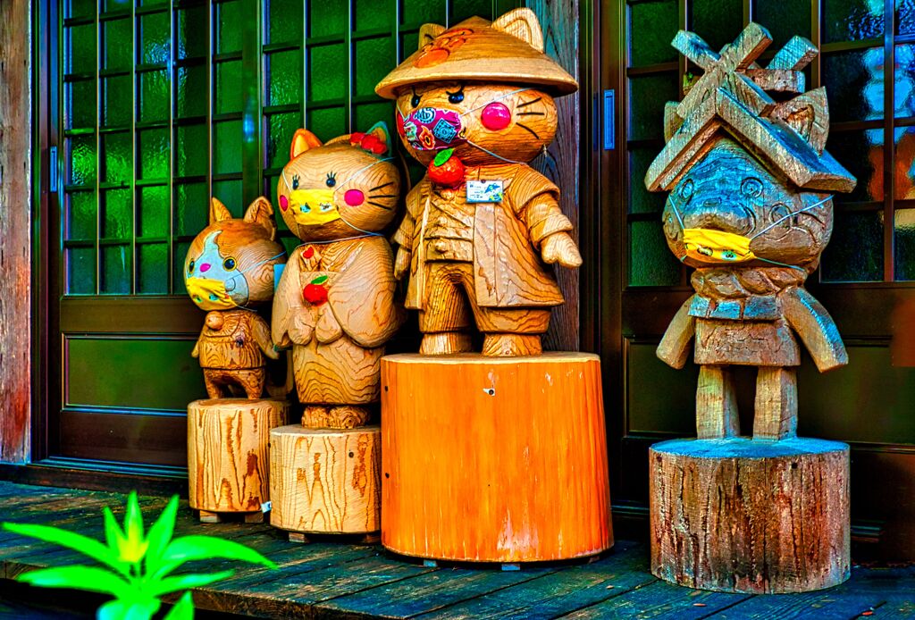 猫寺の個性的な猫置物②(萩市 雲林寺)