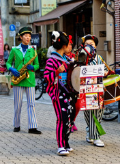 浅草ぶらり　六区通り（３）　ちんどんさん