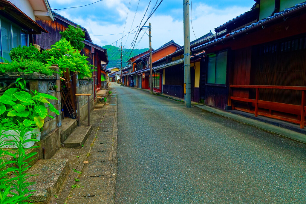 古民家の立ち並ぶ町並　（山口県萩市）