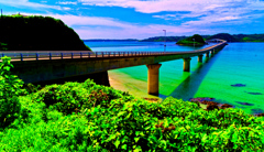 エメラルドグリーンの海と角島大橋（下関市）