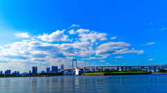 秋空＆雲とレインボーブリッジ　（お台場海浜公園）