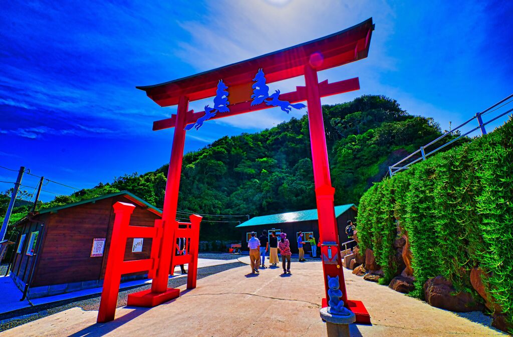 元乃隅稲成神社の1本目の鳥居　(山口県 長門市 )
