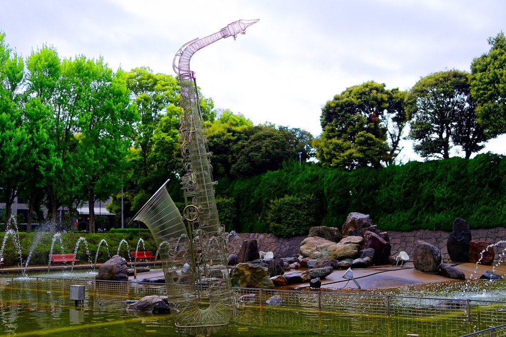 彫刻家西野康造氏「風の中で」　（さいたま市　北浦和公園）