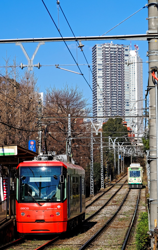 都電荒川線沿線　学習院下駅にて（２）