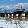 冬富山の鉄道風景